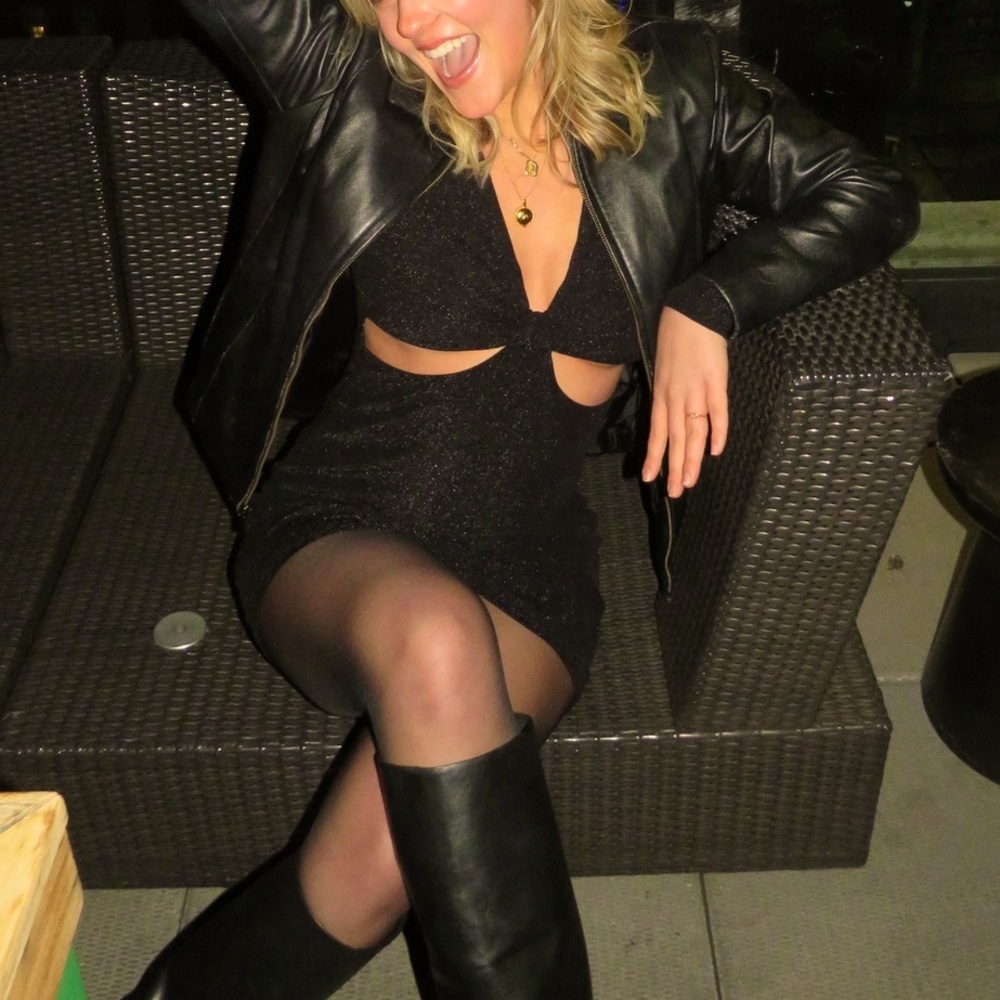 BLACK SPARKLY LONG SLEEVE DRESS